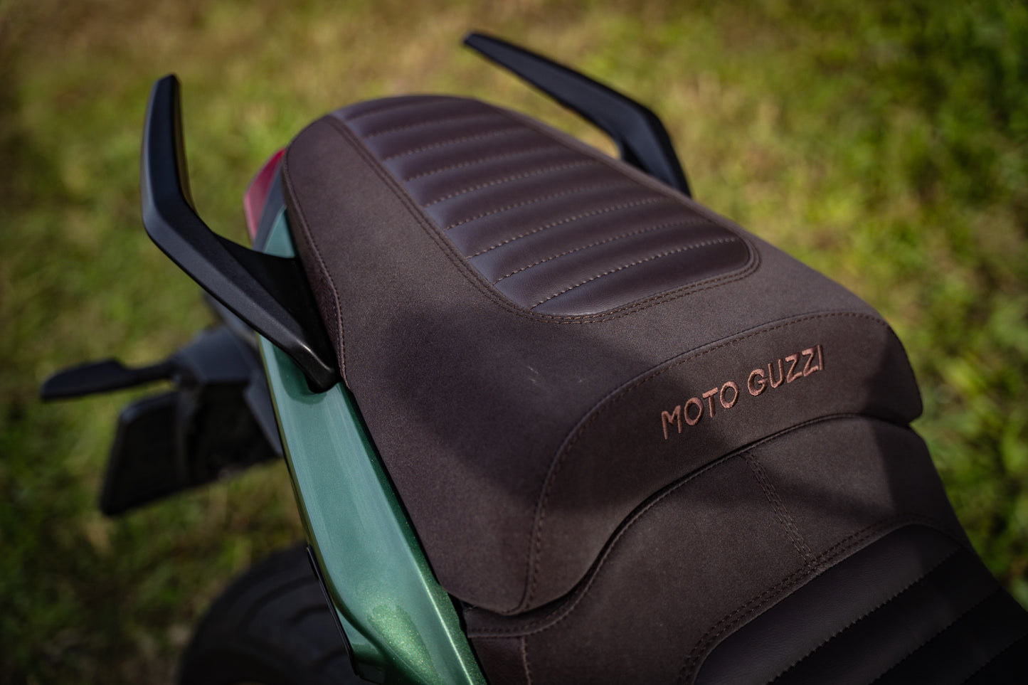 Moto Guzzi V100 Mandello - Seat Cover Brown