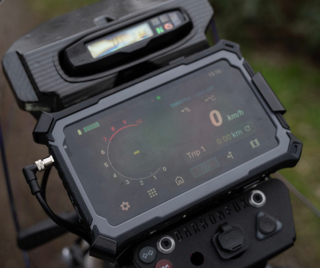 Carpe Iter Tablet vs. Garmin XT: Why the Carpe Iter is the Smarter Choice