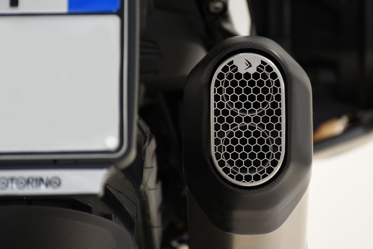 BMW R 1300 GS - SPS Rally 270 Titanium Exhaust