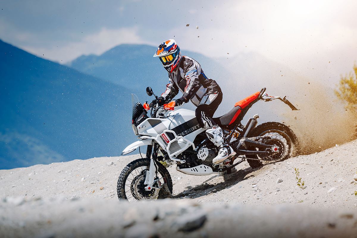 Ducati Desert X 950 - HP Corse SP-1 EVO SHORT TITANIUM