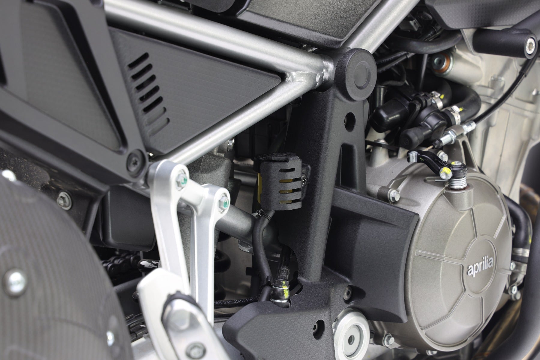 Aprilia Tuareg 660 - Rear Brake Fluid Reservoir Protection