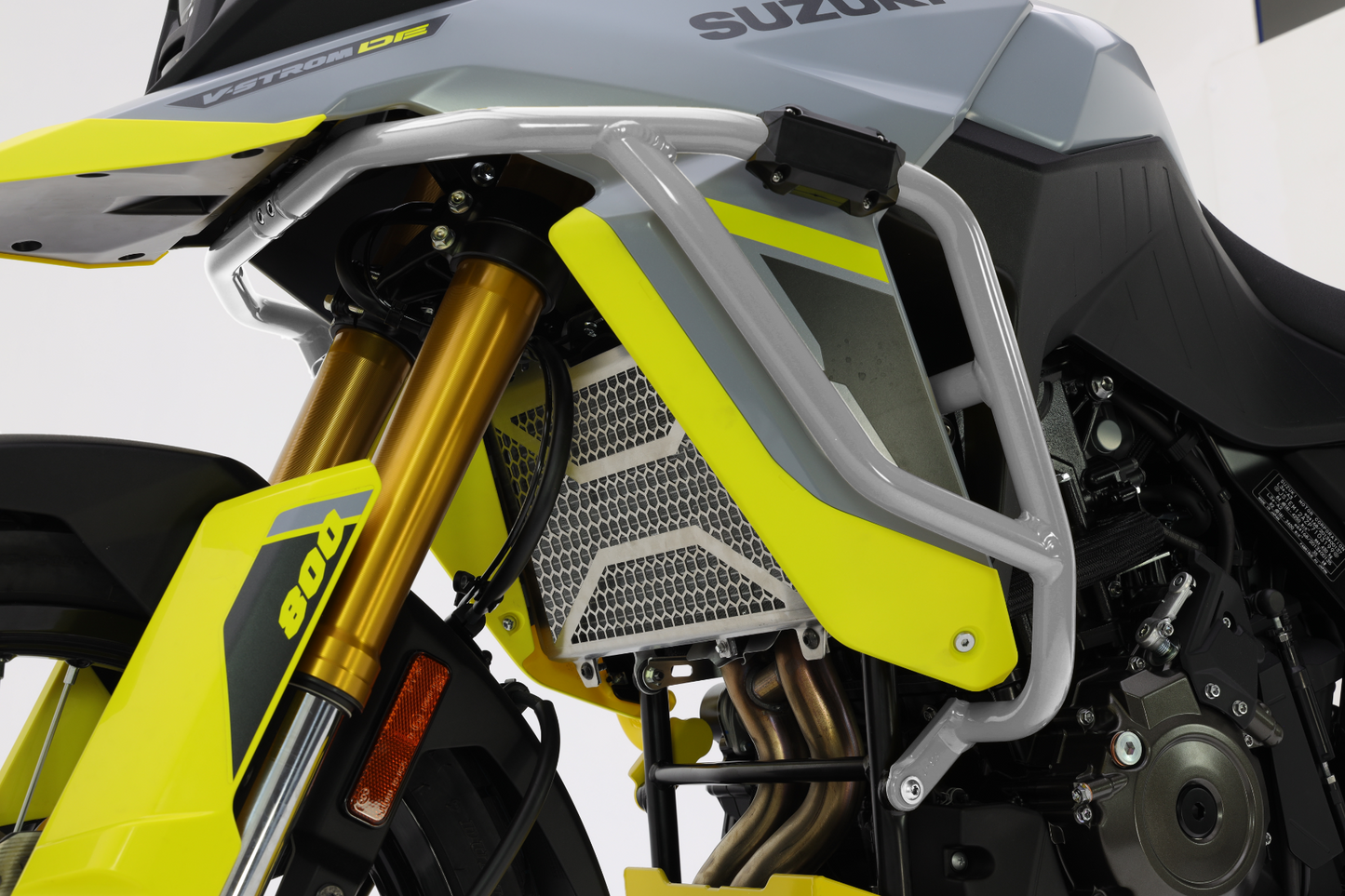 Suzuki V-Strom 800DE - Aluminum Crash Bar